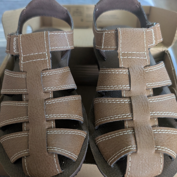 UGG Josiah Tan Toddler Sandals - Picture 4 of 4